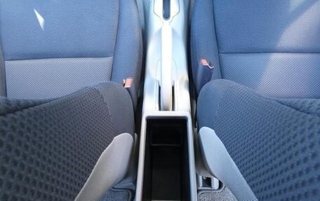 Honda Insight II рестайлинг, 2013 год, 632 000 рублей, 9 фотография