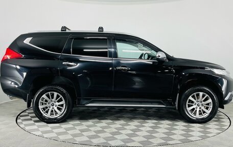 Mitsubishi Pajero Sport III рестайлинг, 2018 год, 2 890 000 рублей, 5 фотография
