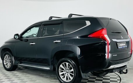 Mitsubishi Pajero Sport III рестайлинг, 2018 год, 2 890 000 рублей, 8 фотография