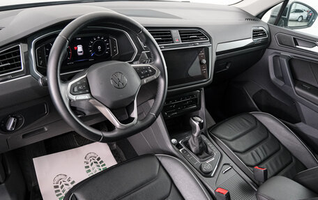 Volkswagen Tiguan II, 2021 год, 3 599 000 рублей, 7 фотография