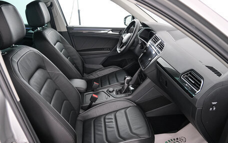 Volkswagen Tiguan II, 2021 год, 3 599 000 рублей, 12 фотография