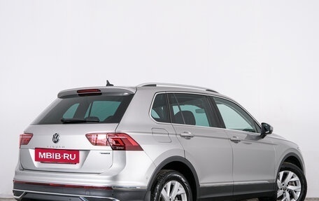Volkswagen Tiguan II, 2021 год, 3 599 000 рублей, 5 фотография