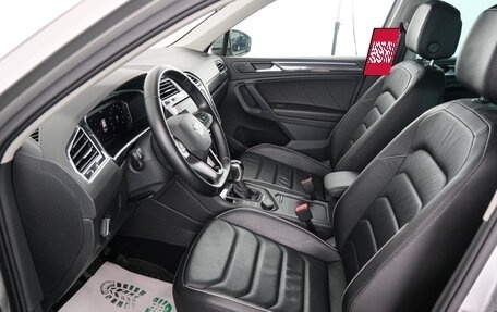 Volkswagen Tiguan II, 2021 год, 3 599 000 рублей, 6 фотография