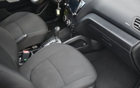 KIA Rio III рестайлинг, 2013 год, 800 000 рублей, 13 фотография