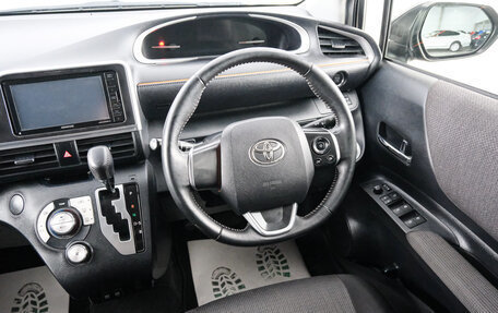 Toyota Sienta II, 2019 год, 1 649 000 рублей, 8 фотография