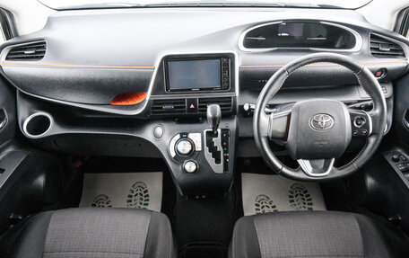 Toyota Sienta II, 2019 год, 1 649 000 рублей, 9 фотография