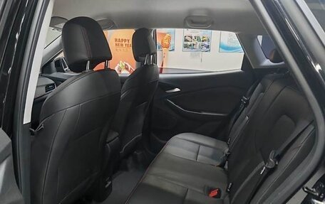 Chevrolet Tracker, 2022 год, 1 390 000 рублей, 9 фотография