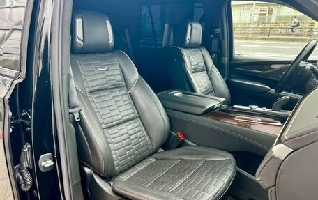 Cadillac Escalade V, 2022 год, 11 000 100 рублей, 22 фотография