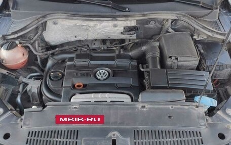 Volkswagen Tiguan I, 2011 год, 949 999 рублей, 16 фотография