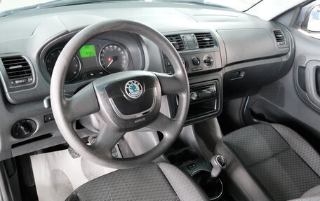 Skoda Fabia II, 2011 год, 739 000 рублей, 10 фотография
