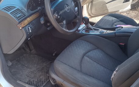 Mercedes-Benz E-Класс, 2002 год, 390 000 рублей, 5 фотография