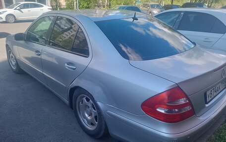 Mercedes-Benz E-Класс, 2002 год, 390 000 рублей, 4 фотография