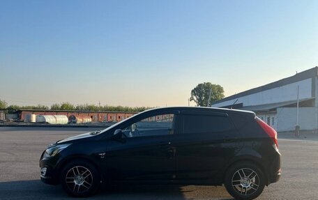 Hyundai Solaris II рестайлинг, 2016 год, 1 175 000 рублей, 3 фотография