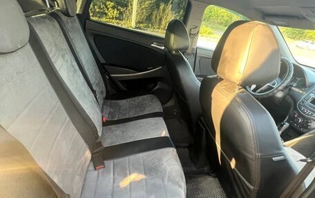 Hyundai Solaris II рестайлинг, 2016 год, 1 175 000 рублей, 12 фотография