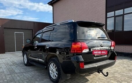 Toyota Land Cruiser 200, 2014 год, 4 450 000 рублей, 16 фотография