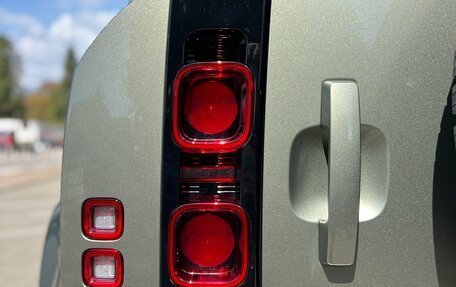 Land Rover Defender II, 2023 год, 12 200 000 рублей, 8 фотография