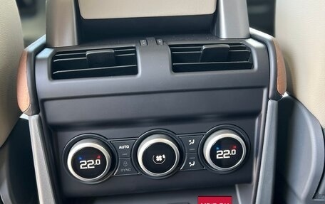 Land Rover Defender II, 2023 год, 12 200 000 рублей, 15 фотография
