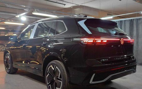 Volkswagen Tiguan, 2024 год, 4 720 000 рублей, 7 фотография