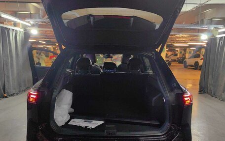 Volkswagen Tiguan, 2024 год, 4 720 000 рублей, 13 фотография