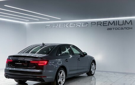 Audi A4, 2018 год, 2 800 000 рублей, 11 фотография