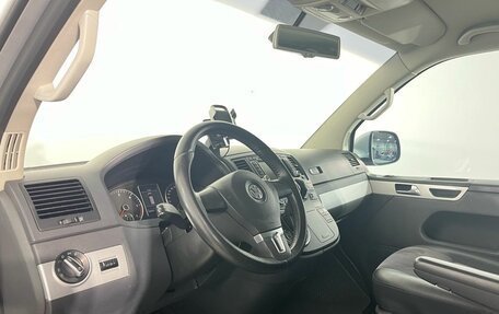 Volkswagen Multivan T5, 2010 год, 2 100 000 рублей, 8 фотография