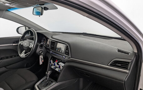 Hyundai Elantra VI рестайлинг, 2019 год, 1 750 000 рублей, 11 фотография