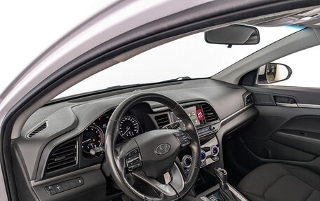 Hyundai Elantra VI рестайлинг, 2019 год, 1 750 000 рублей, 16 фотография