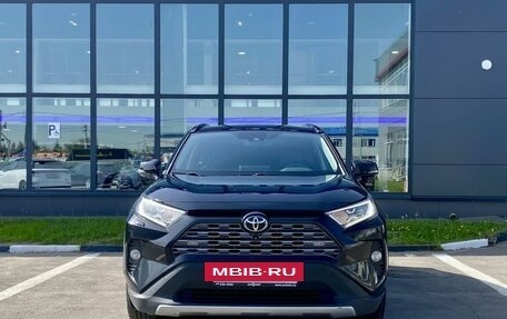 Toyota RAV4, 2021 год, 3 849 000 рублей, 2 фотография