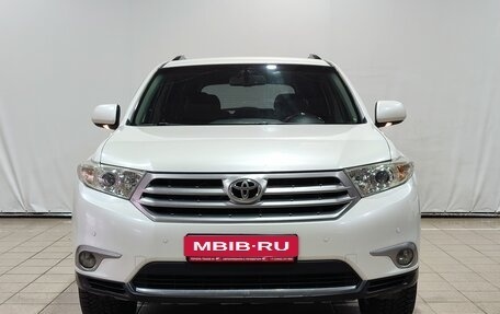 Toyota Highlander III, 2012 год, 2 079 000 рублей, 1 фотография