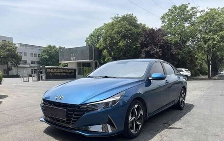 Hyundai Elantra, 2022 год, 1 580 000 рублей, 2 фотография