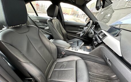 BMW 3 серия, 2018 год, 3 200 000 рублей, 9 фотография