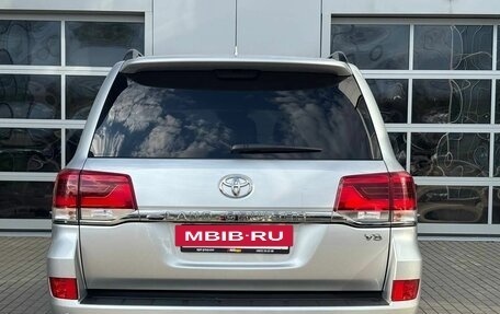 Toyota Land Cruiser 200, 2019 год, 7 800 000 рублей, 6 фотография