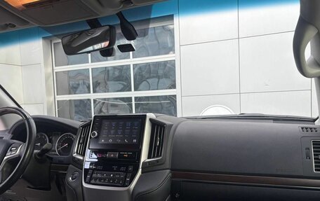 Toyota Land Cruiser 200, 2019 год, 7 800 000 рублей, 12 фотография