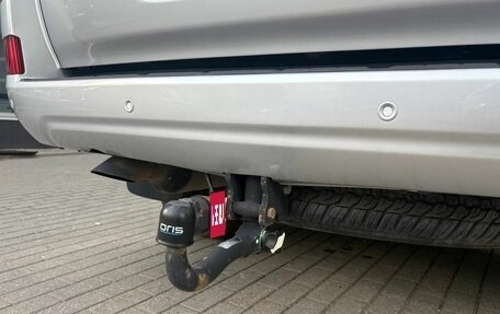 Toyota Land Cruiser 200, 2019 год, 7 800 000 рублей, 19 фотография