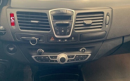 Renault Laguna III рестайлинг, 2009 год, 500 000 рублей, 8 фотография