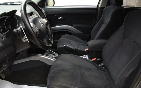 Mitsubishi Outlander III рестайлинг 3, 2008 год, 1 110 000 рублей, 11 фотография