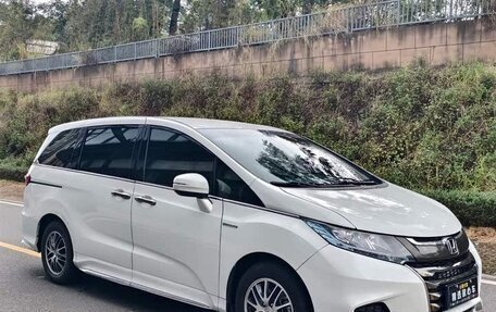 Honda Odyssey IV, 2021 год, 2 300 000 рублей, 2 фотография