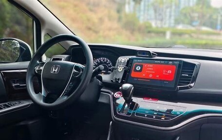 Honda Odyssey IV, 2021 год, 2 300 000 рублей, 9 фотография