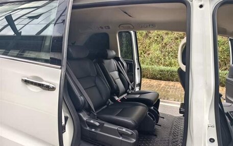 Honda Odyssey IV, 2021 год, 2 300 000 рублей, 12 фотография