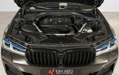BMW 5 серия, 2019 год, 3 300 000 рублей, 9 фотография