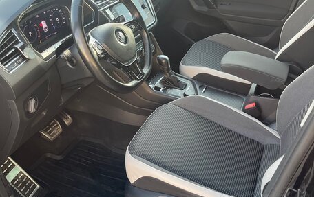 Volkswagen Tiguan II, 2019 год, 2 300 000 рублей, 5 фотография