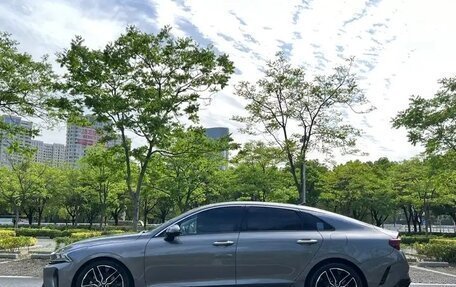 KIA K5, 2021 год, 1 800 000 рублей, 2 фотография