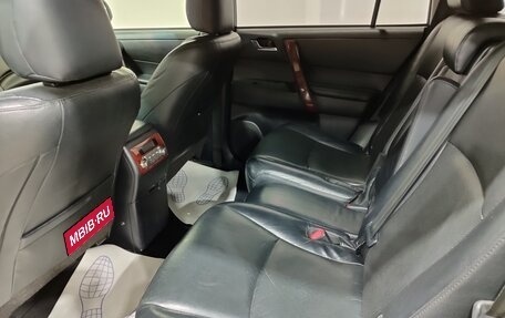 Toyota Highlander III, 2012 год, 2 079 000 рублей, 17 фотография
