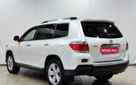 Toyota Highlander III, 2012 год, 2 079 000 рублей, 6 фотография