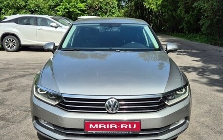 Volkswagen Passat B8 рестайлинг, 2016 год, 2 090 000 рублей, 1 фотография