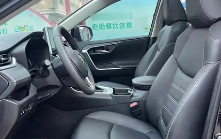Toyota RAV4, 2021 год, 2 294 000 рублей, 8 фотография