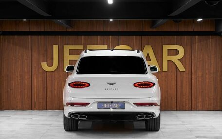 Bentley Bentayga I, 2022 год, 25 000 000 рублей, 7 фотография