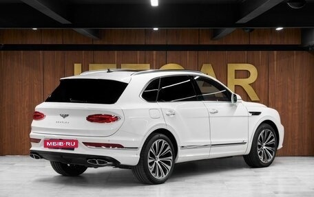 Bentley Bentayga I, 2022 год, 25 000 000 рублей, 6 фотография