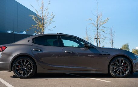 Maserati Ghibli, 2022 год, 4 810 000 рублей, 7 фотография