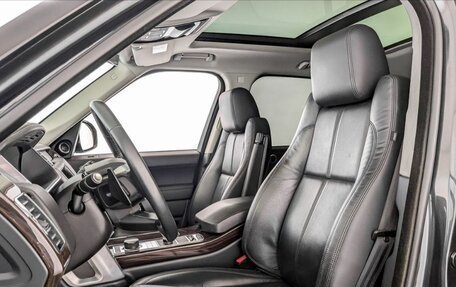 Land Rover Range Rover IV рестайлинг, 2017 год, 4 700 000 рублей, 9 фотография